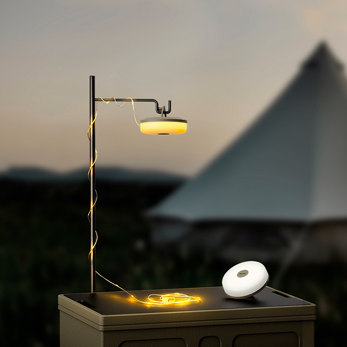Lampa s osvetlením poskytuje skvelé osvetlenie a úžasnú atmosféru!
