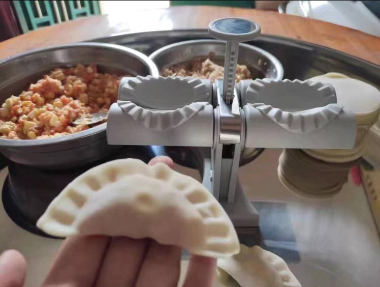 DumplingsMold, kuchynský nástroj na výrobu domácich knedlí, cestovín a raviol - Image 7