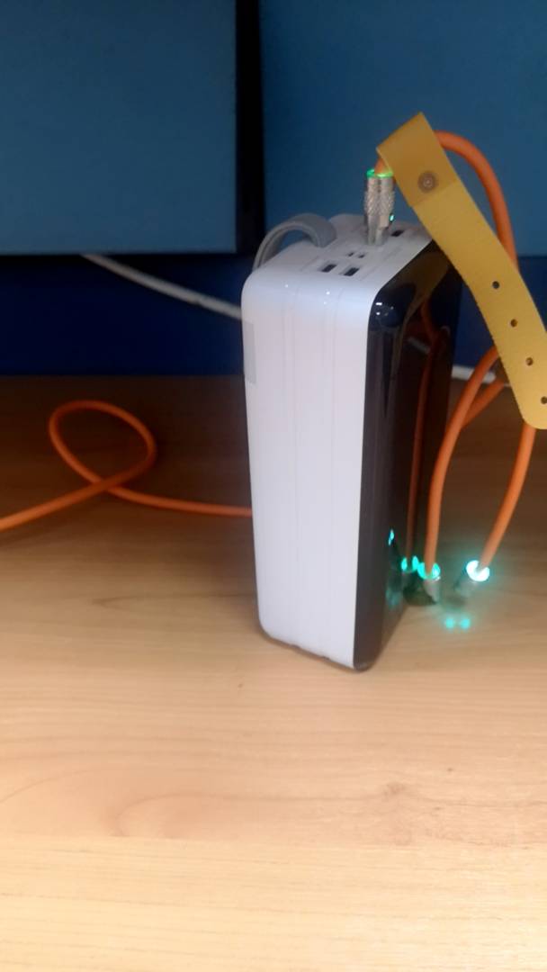 FlexCharger, 3-v-1 nabíjačka - Image 9