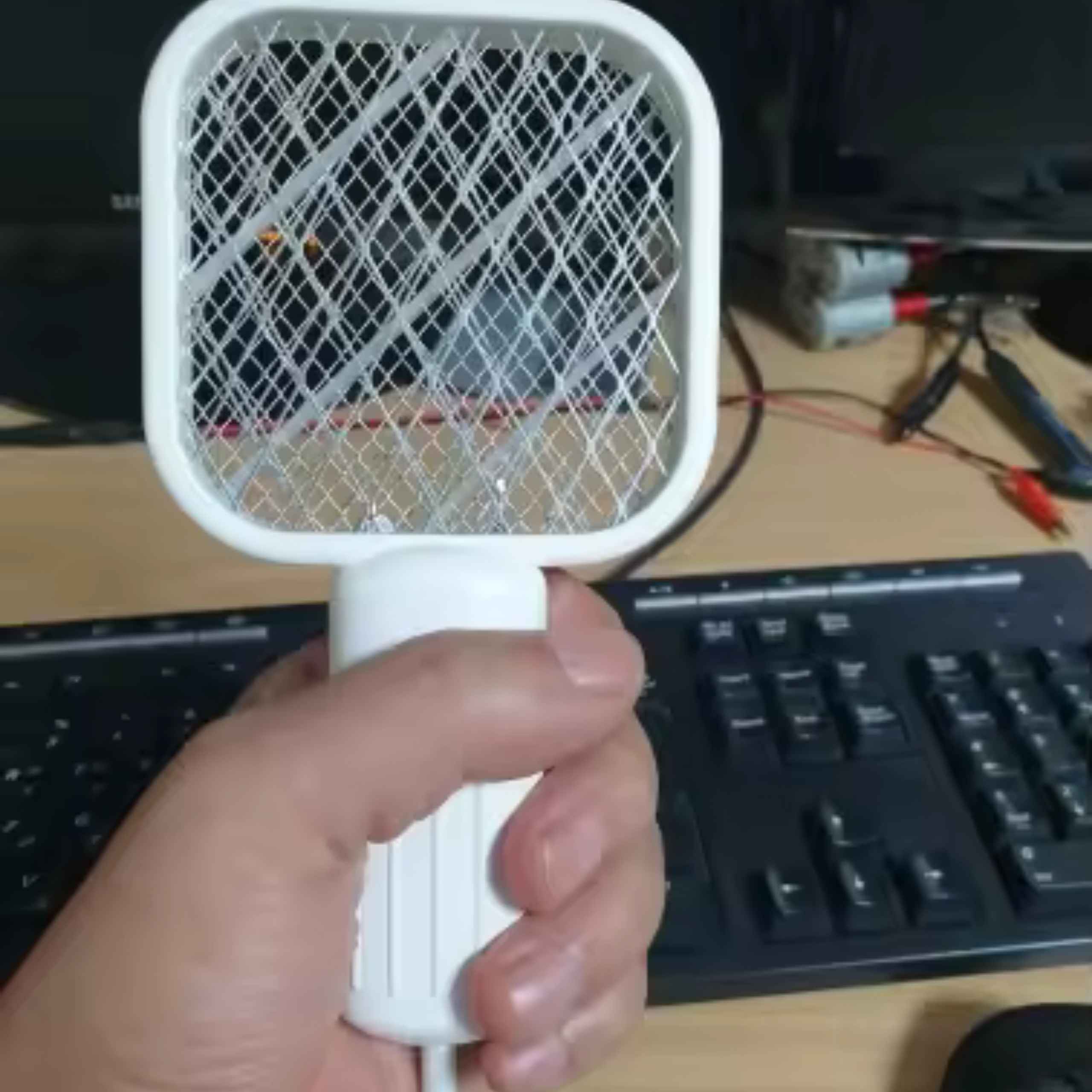 Swatter, elektrická pasca na komáre - Image 4